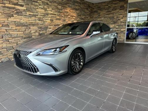 2024 Lexus ES 350 Ultra Luxury