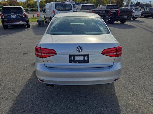 2015 Volkswagen Jetta 2.0L S