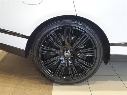2021 Land Rover Range Rover P525 HSE Westminster LWB