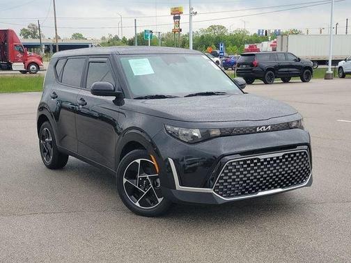 Black 2023 Kia Soul EX