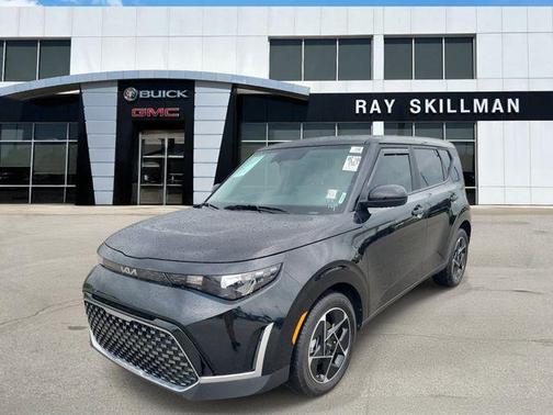 Black 2023 Kia Soul EX