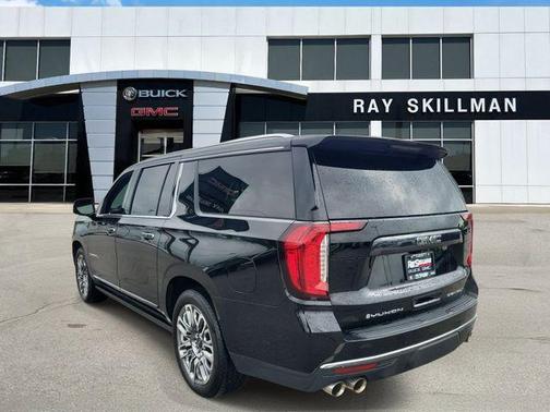 Onyx Black 2023 GMC Yukon XL Denali Ultimate