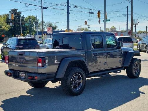Crystal Metallic 2021 Jeep Gladiator Rubicon