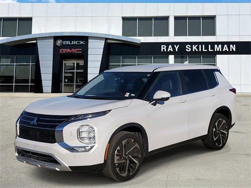 2024 Mitsubishi Outlander SE