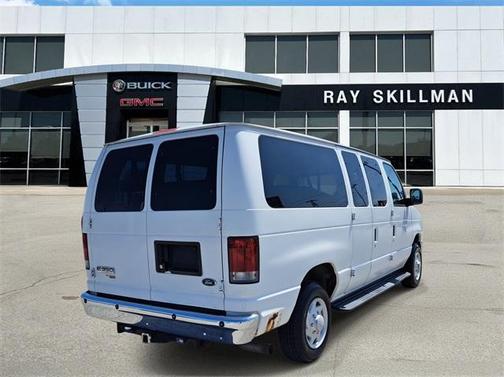 2008 Ford E350 Super Duty XLT