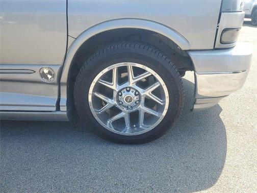 2011 GMC Savana 1500 Upfitter Cargo