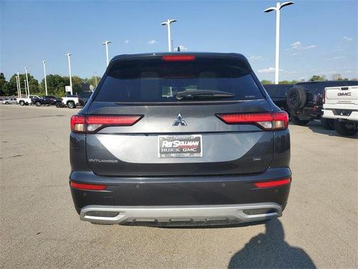 2024 Mitsubishi Outlander SE