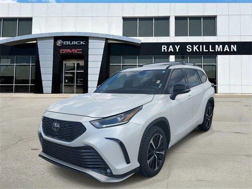 2022 Toyota Highlander XSE