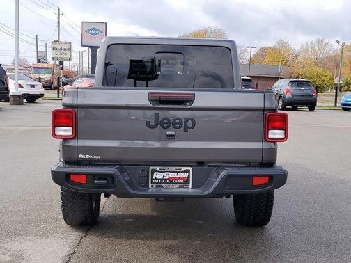 2024 Jeep Gladiator Sport