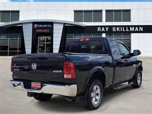 2017 RAM 1500 SLT