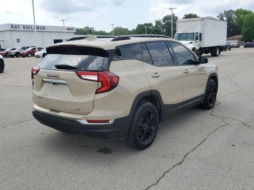 Desert Sand Metallic 2022 GMC Terrain AT4