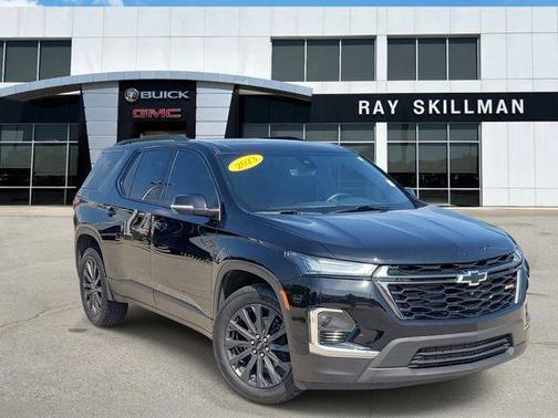 Black Metallic 2023 Chevrolet Traverse RS