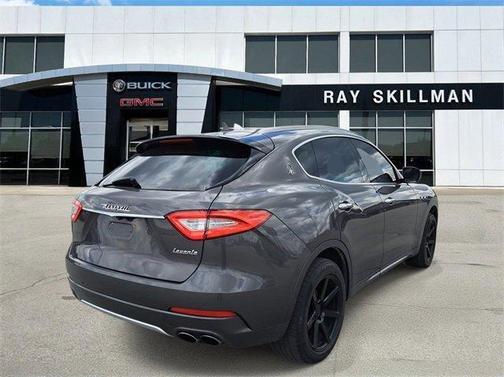 2017 Maserati Levante Base