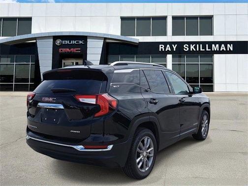 2023 GMC Terrain SLT