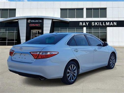 2017 Toyota Camry XLE