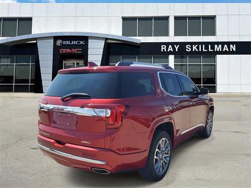 2023 GMC Acadia Denali