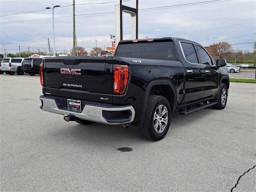 2024 GMC Sierra 1500 SLT