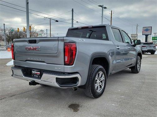 2024 GMC Sierra 1500 SLT