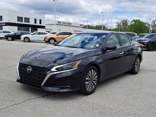 2025 Nissan Altima SV