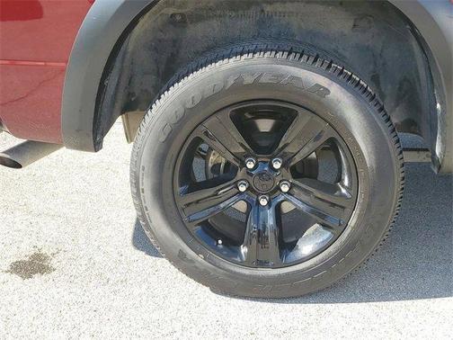 2024 RAM 1500 Classic SLT