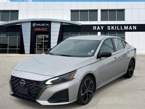 Brilliant Silver Metallic 2024 Nissan Altima 2.5 SR