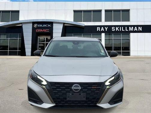 Brilliant Silver Metallic 2024 Nissan Altima 2.5 SR
