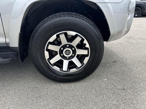 2024 Toyota 4Runner TRD Off Road