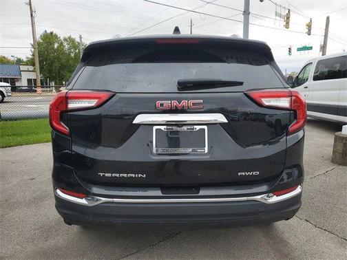 2024 GMC Terrain SLT
