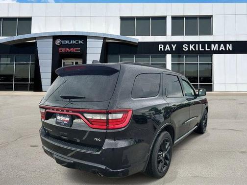 Black Clearcoat 2024 Dodge Durango R/T