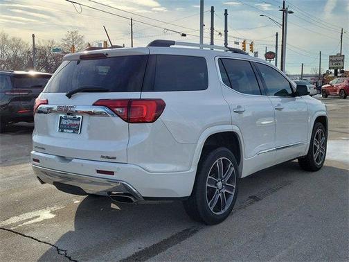 2019 GMC Acadia Denali