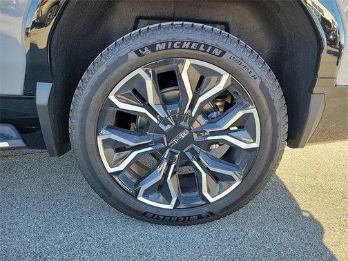 2025 GMC Sierra EV Denali