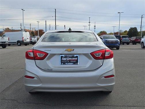 2019 Chevrolet Cruze LS