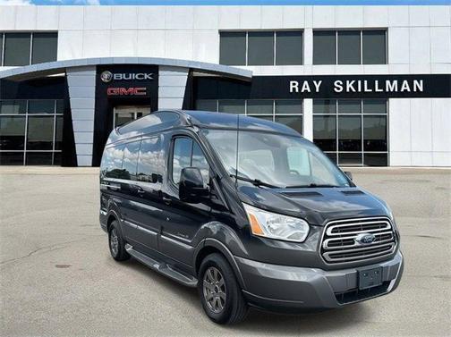 2017 Ford Transit-150 XLT