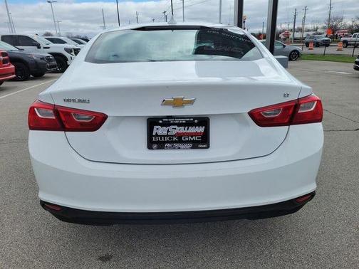Summit White 2023 Chevrolet Malibu LT