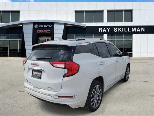 2022 GMC Terrain Denali