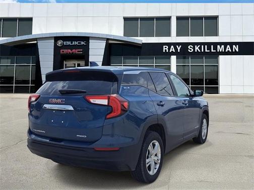2024 GMC Terrain SLE