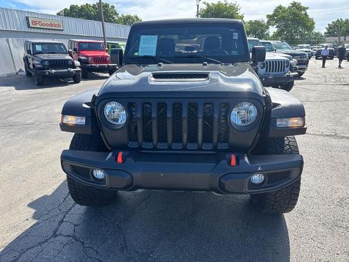 Black Clearcoat 2022 Jeep Gladiator Mojave 4x4