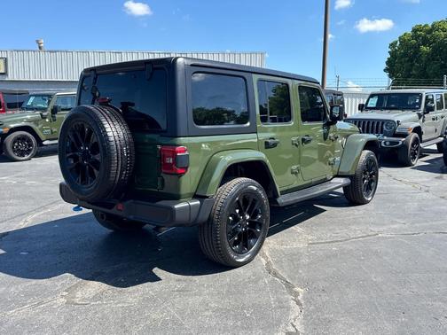 2022 Jeep Wrangler Unlimited 4xe Sahara