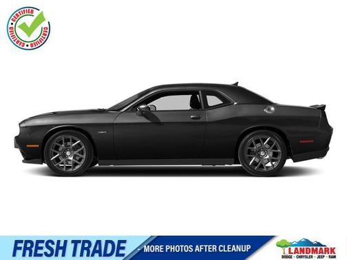 Pitch Black Clearcoat 2017 Dodge Challenger R/T