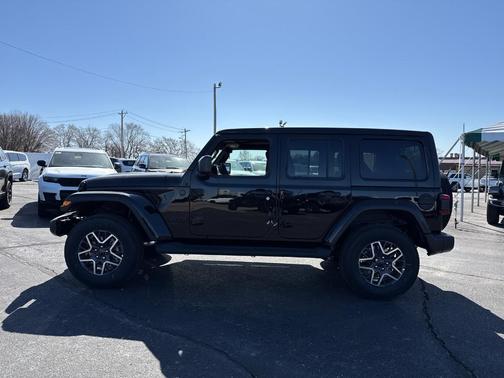 2025 Jeep Wrangler Sahara