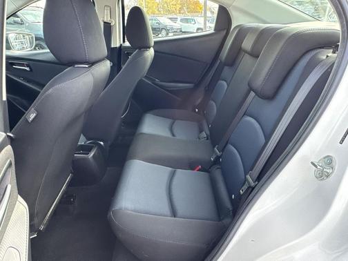 2017 Toyota Yaris iA Base