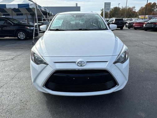 2017 Toyota Yaris iA Base