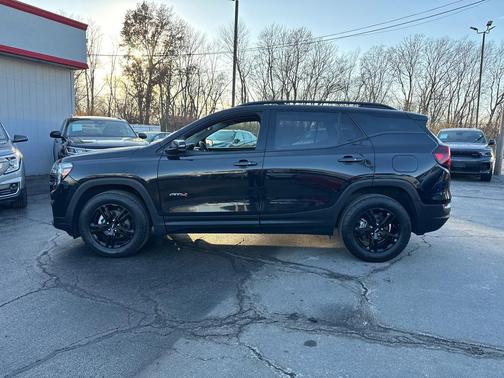 2023 GMC Terrain AWD AT4