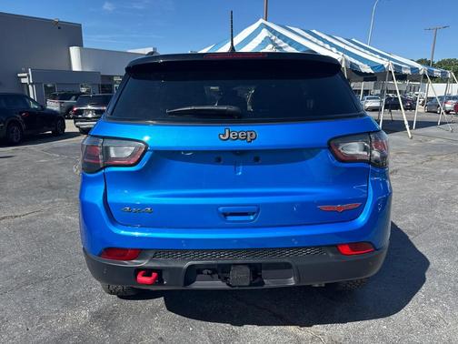 Hydro Blue Pearlcoat 2025 Jeep Compass Trailhawk