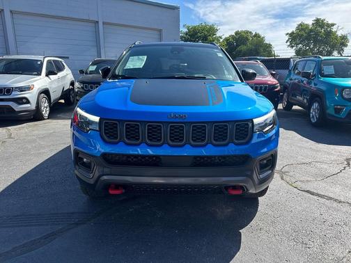 Hydro Blue Pearlcoat 2025 Jeep Compass Trailhawk
