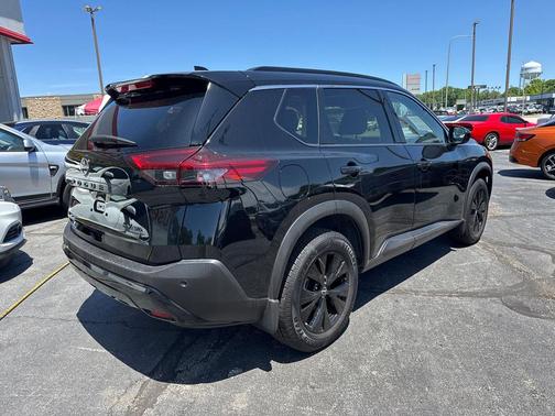 Super Black 2023 Nissan Rogue SV