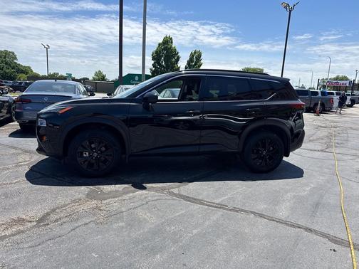 Super Black 2023 Nissan Rogue SV