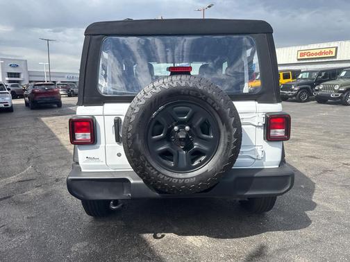 2024 Jeep Wrangler Sport