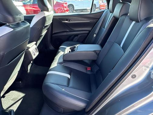 2025 Toyota Camry Unknown