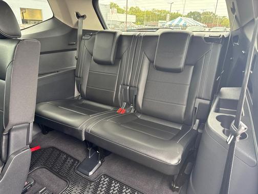 2021 Volkswagen Atlas 3.6L SE w/Technology